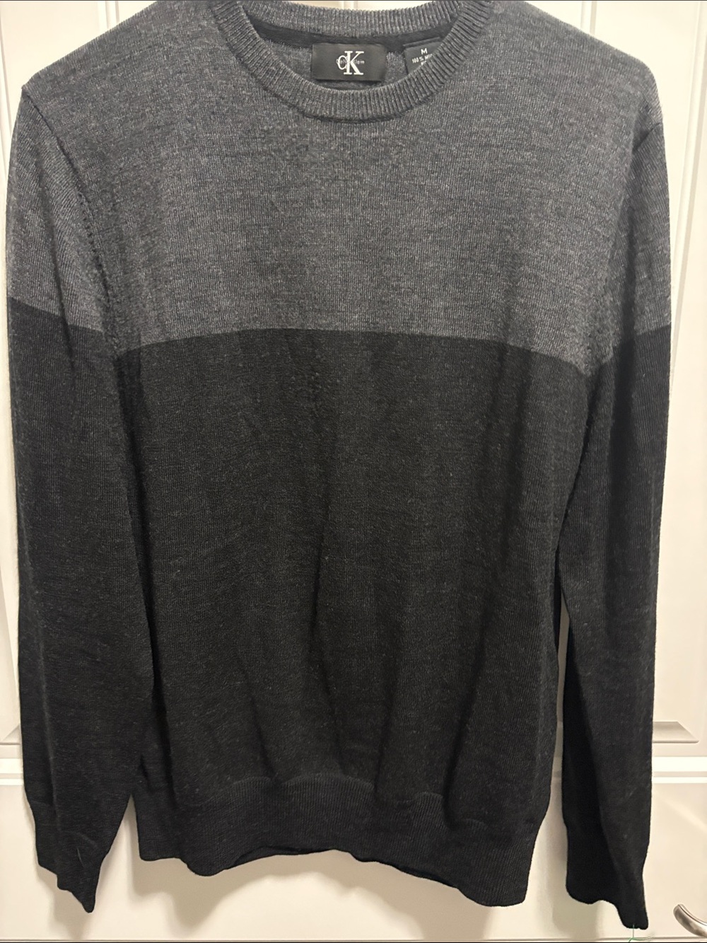 Calvin Klein Men’s M Extra Fine Merino Wool Colorblock Sweater